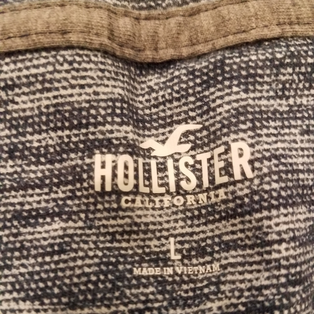 Hollister Knit shirt